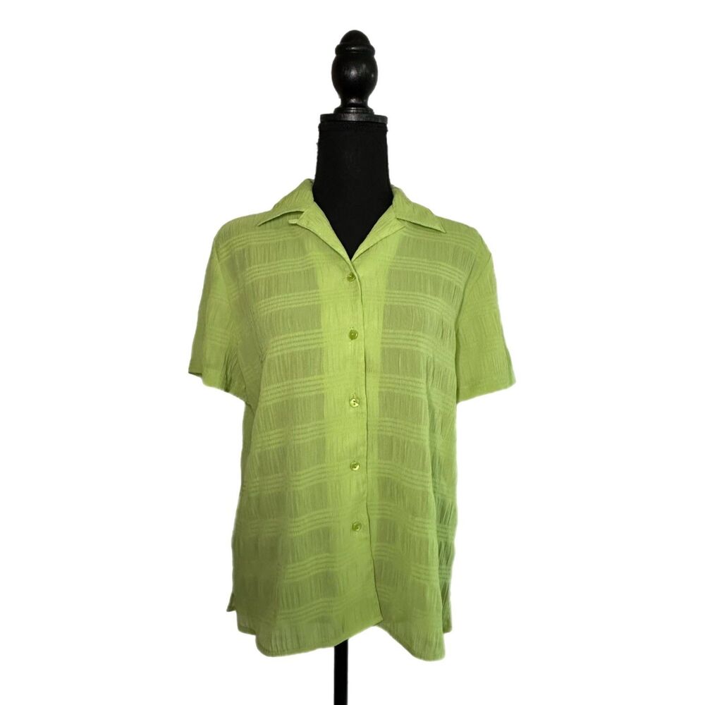 C22 Croft & Barrow Lime Green Button Up Blouse, Medium